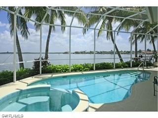 882 Magnolia Ct., Marco Island, FL 34145