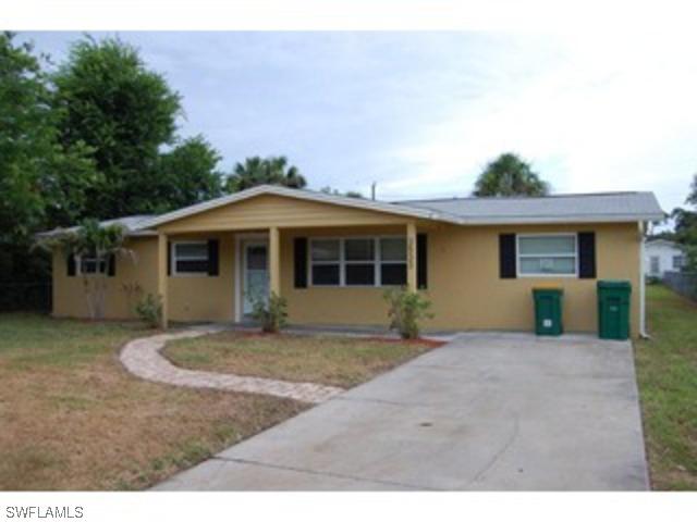 3533 Hibiscus Ave., Naples, FL