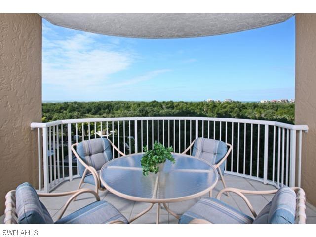 7117 Pelican Bay Blvd. #409, Naples, FL