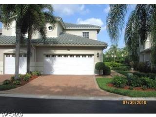 646 Vintage Reserve Cir. #D, Naples, FL