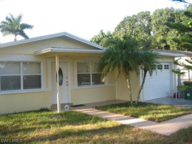 690 101st Ave., Naples, FL 34108