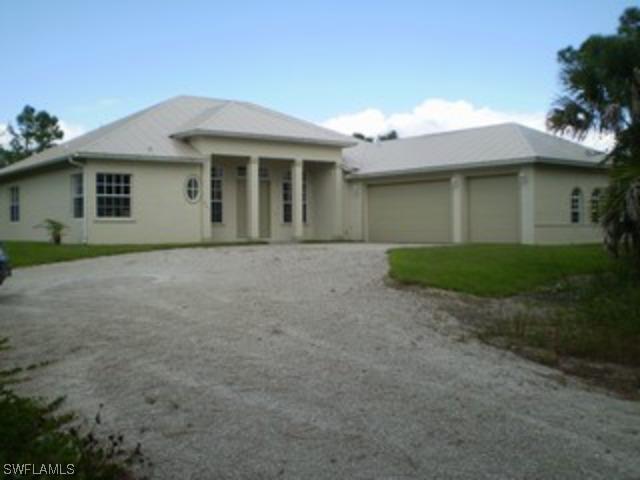 961 16th Ave., Naples, FL 34117