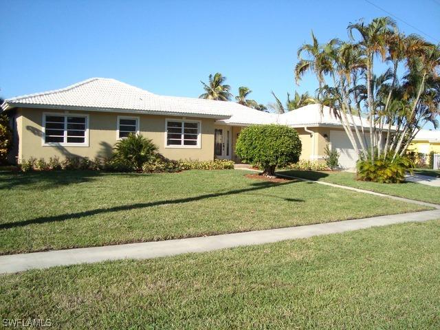 1236 Martinique Ct., Marco Island, FL