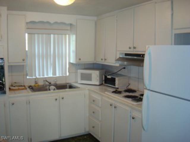 5233 Gilchrist St., Naples, FL 34113