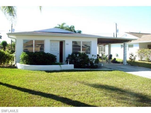 742 98th Ave., Naples, FL 34108