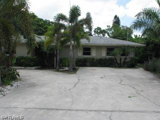 2091 44th Ter., Naples, FL