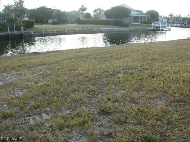 1790 Menorca Ct., Marco Island, FL