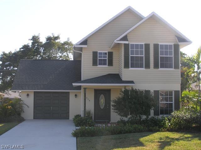 714 98th Ave., Naples, FL 34108