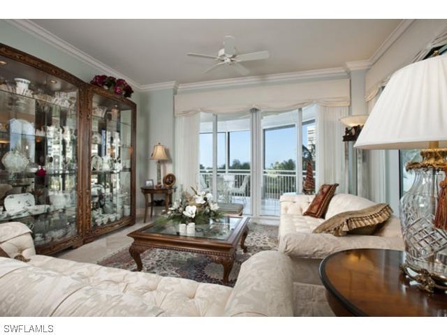 4151 Gulf Shore Blvd. #405, Naples, FL