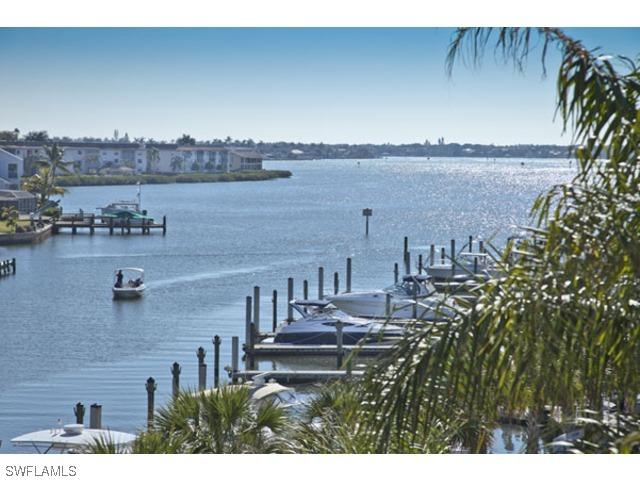 805 River Point Dr. #301C, Naples, FL 34102