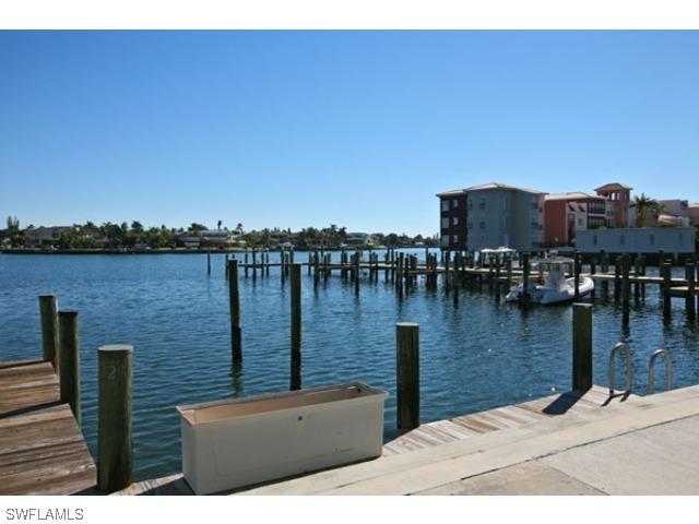 4090 Gulf Shore Blvd., Naples, FL 34103
