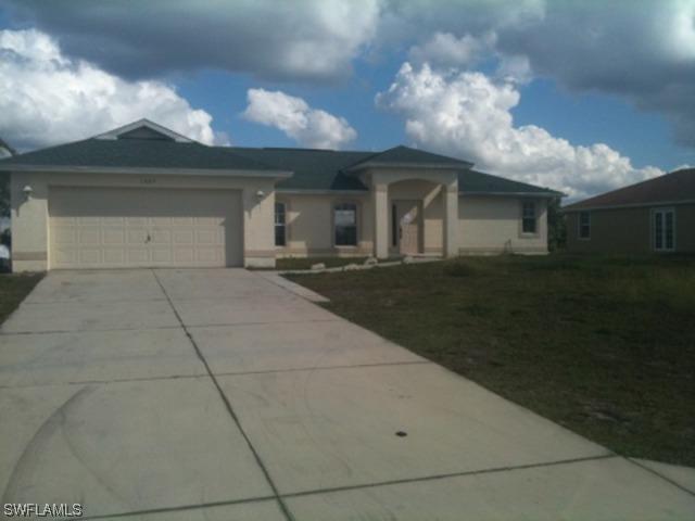 1507 Pearl Ave., Lehigh Acres, FL