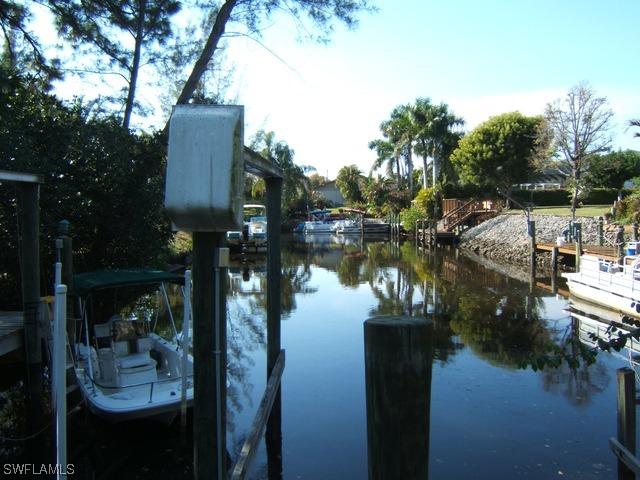 20540 Park Pl., Estero, FL