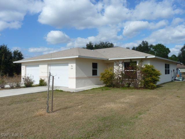 1037-1039 Meadow Rd., Lehigh Acres, FL