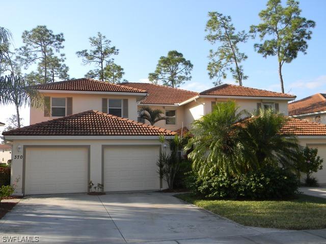 370 Robin Hood Cir. #101, Naples, FL 34104