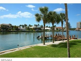 300 Park Shore Dr. #1D, Naples, FL