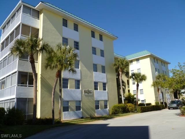 200 Pebble Beach Blvd. #504, Naples, FL 34113