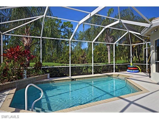 5827 Persimmon Way, Naples, FL 34110