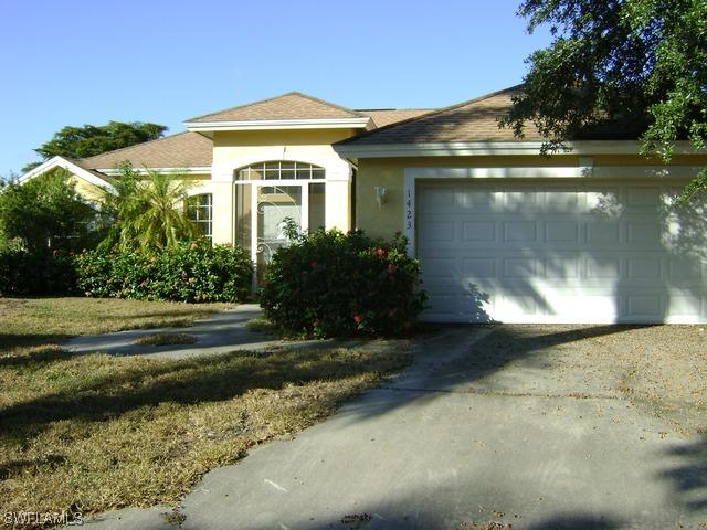 1423 Vintage Ln., Naples, FL