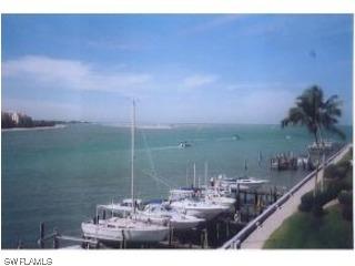 142 La Peninsula Blvd., Naples, FL