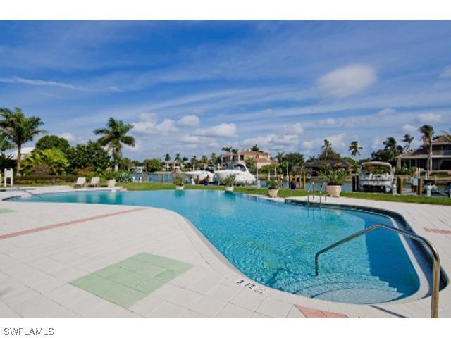 1810 Gulf Shore Blvd. #301, Naples, FL 34102
