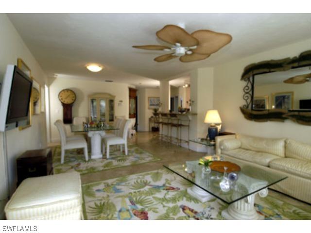 604 Courtside Dr. #104, Naples, FL