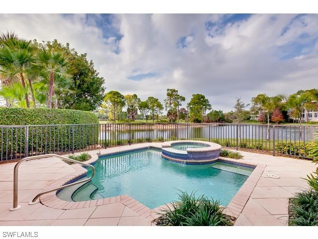 2587 Twinflower Ln., Naples, FL 34105