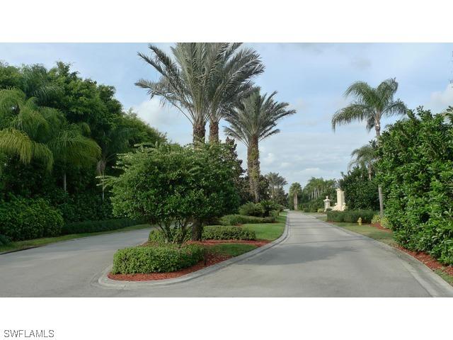 510 Avellino Isles Cir. #2201, Naples, FL 34119