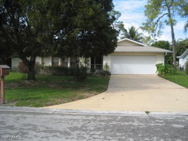 4384 Beechwood Lake Dr., Naples, FL