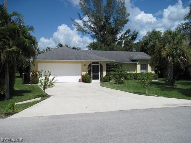 1030 Moon Lake Dr., Naples, FL 34104