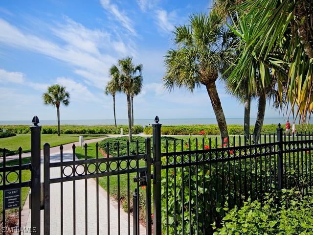 4041 Gulf Shore Blvd. #607, Naples, FL 34103