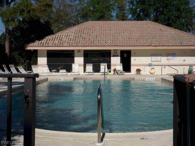 191 Bennington Dr. #8, Naples, FL