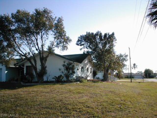 4915 Royal Palm Dr., Estero, FL 33928