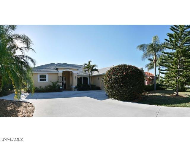 28051 Winthrop Cir., Bonita Springs, FL 34134