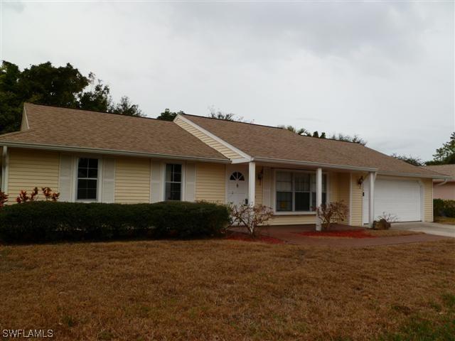 350 Nottingham Dr., Naples, FL