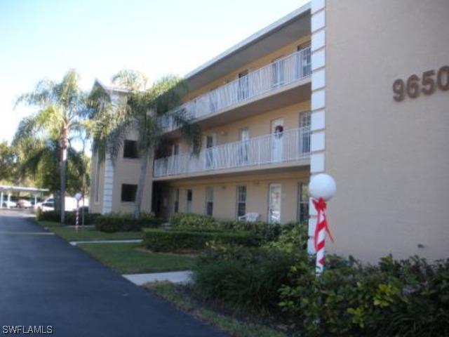 9650 Victoria Ln. #306, Naples, FL