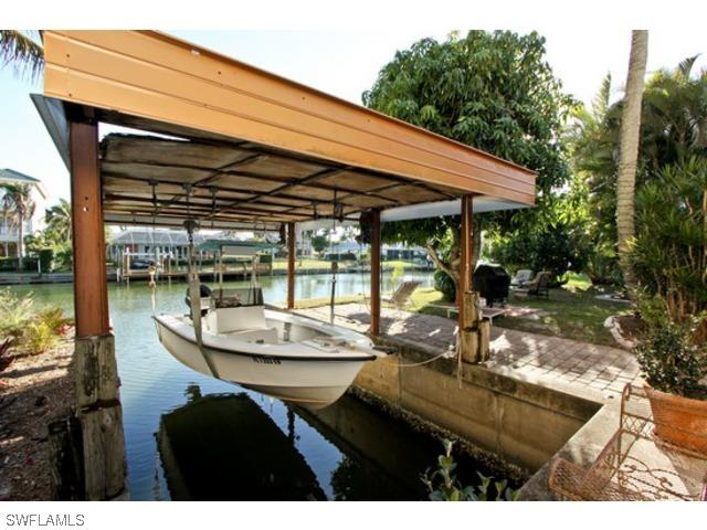 148 Seabreeze Ave., Naples, FL 34108