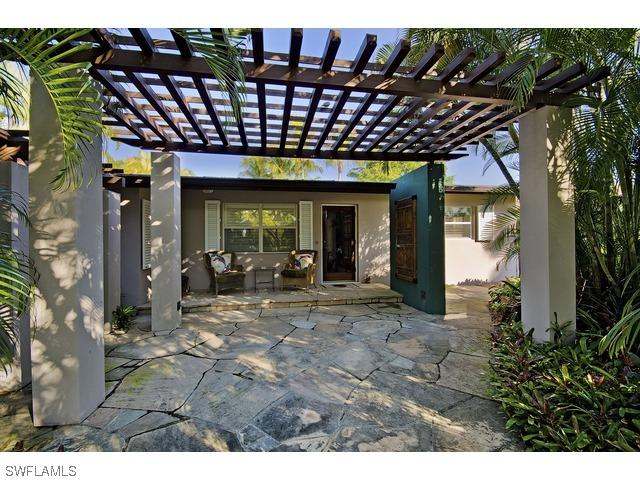 441 Central Ave., Naples, FL