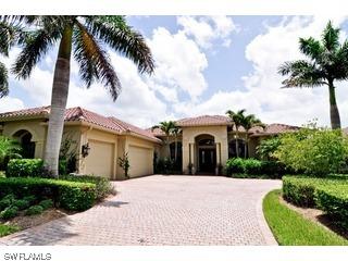 7528 Treeline Dr., Naples, FL