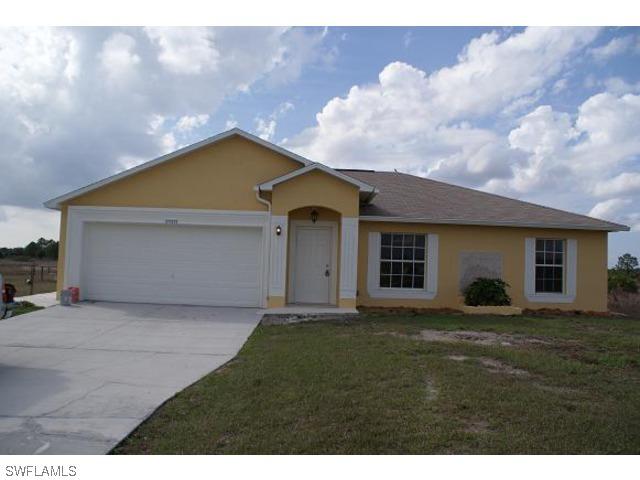 3025 Everglades Blvd., Naples, FL 34120