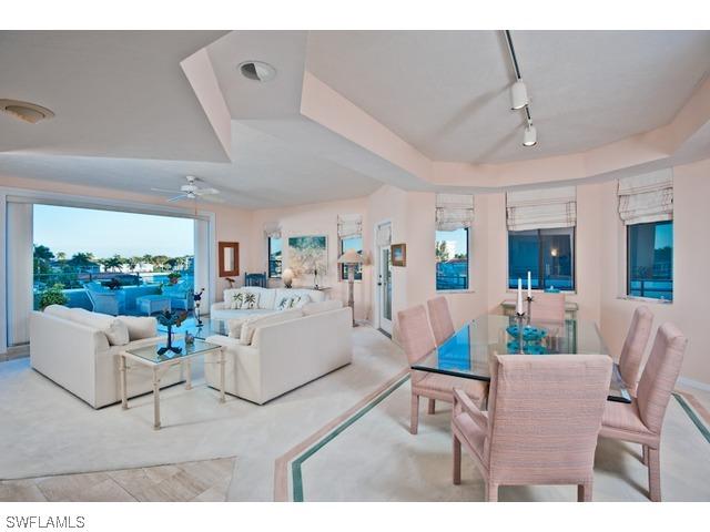 4400 Gulf Shore Blvd. #206, Naples, FL