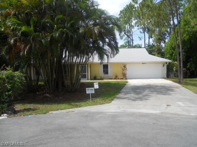 5601 Waxmyrtle Way, Naples, FL 34109