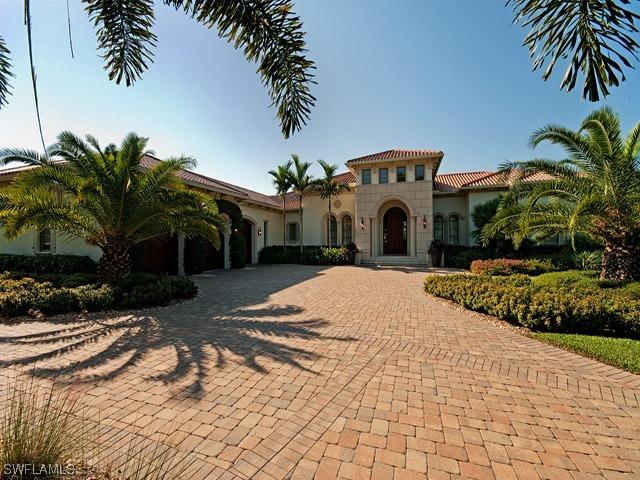 2562 Escada Ct., Naples, FL 34109