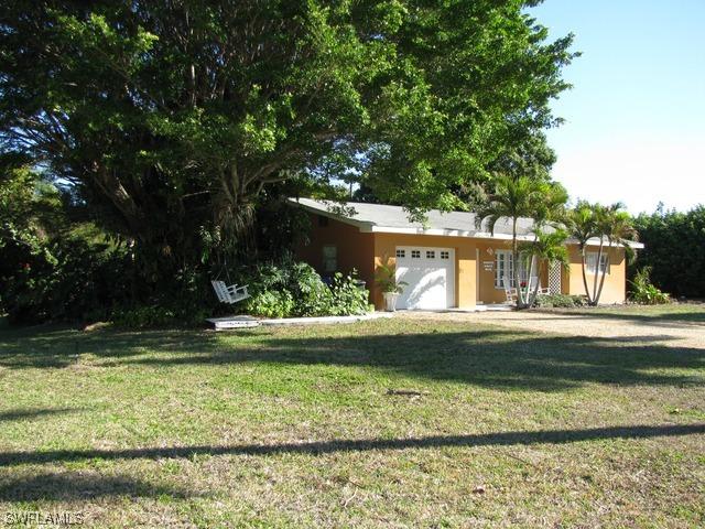 435 Orchid Dr., Naples, FL 34102