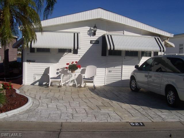 521 Cheetah Dr., Naples, FL 34114