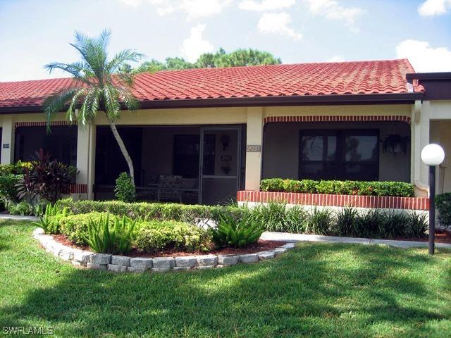 2037 Pine Isle Ln., Naples, FL