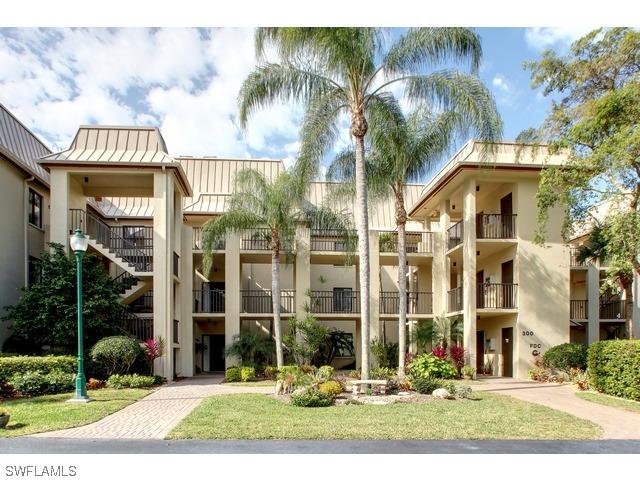 300 Bears Paw Tr. #323, Naples, FL