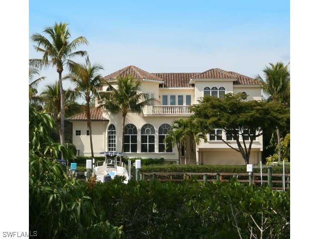 27730 Marina Isle Ct., Bonita Springs, FL 34134