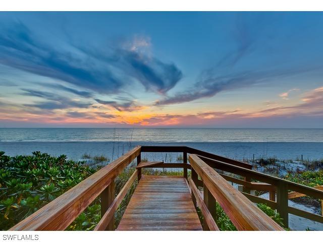 9715 Gulfshore Dr. #502, Naples, FL