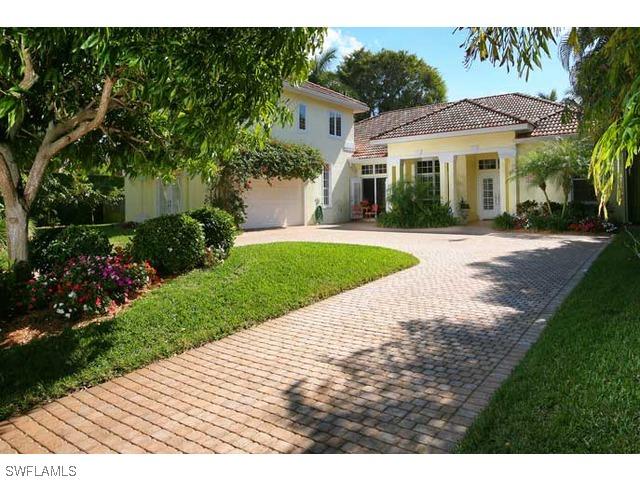 280 Central Ave., Naples, FL 34102